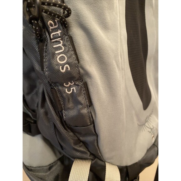 OSPREY Atmos 35 Airspeed size Men’s S. Gray and Black Backpack - Picture 4 of 14